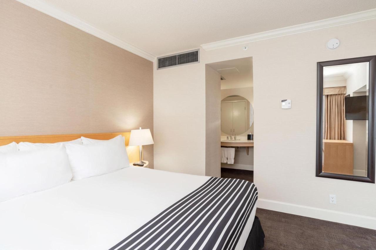 Sandman Signature Vancouver Airport Hotel & Resort Richmond Dış mekan fotoğraf