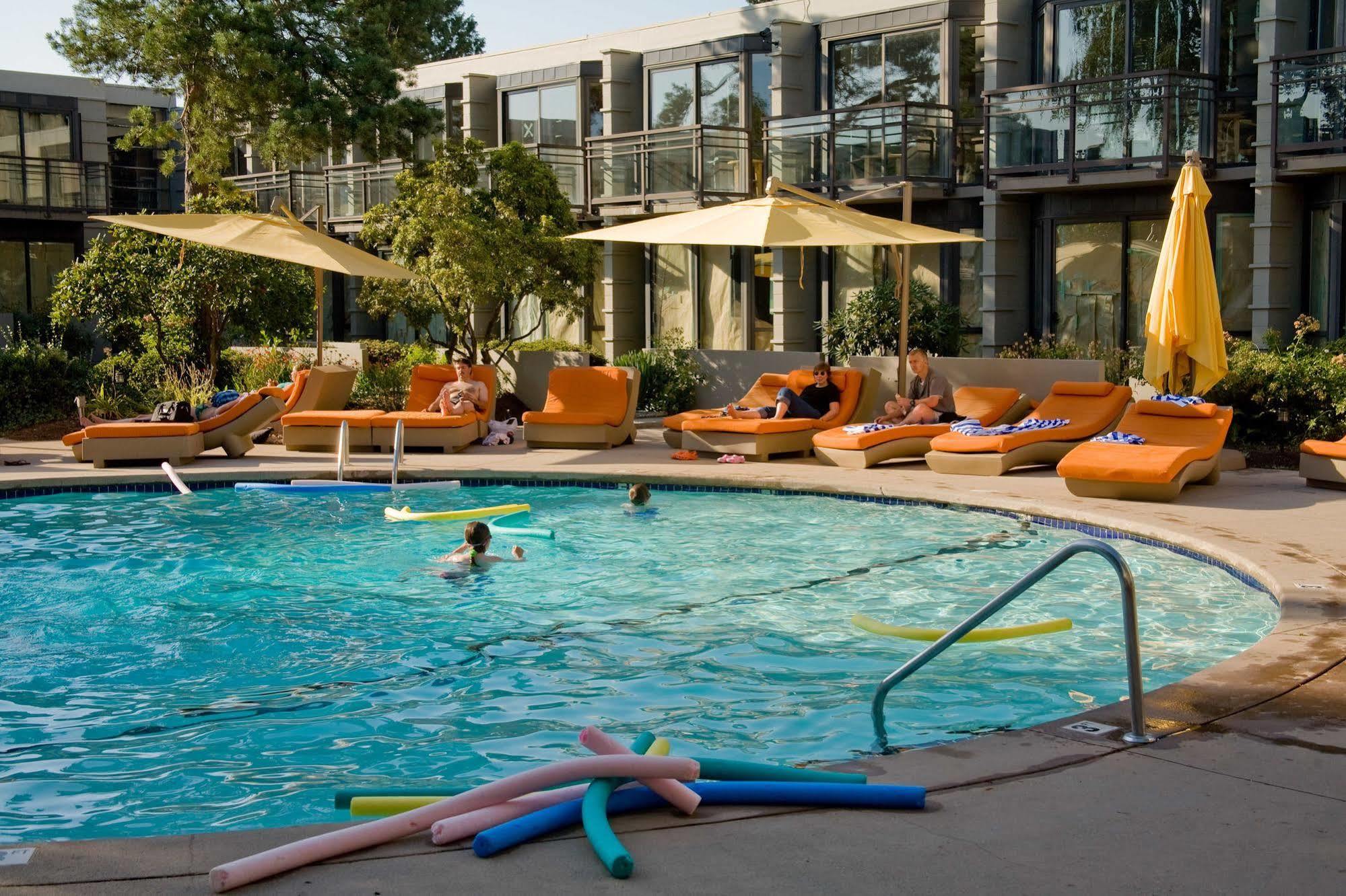 Sandman Signature Vancouver Airport Hotel & Resort Richmond Dış mekan fotoğraf